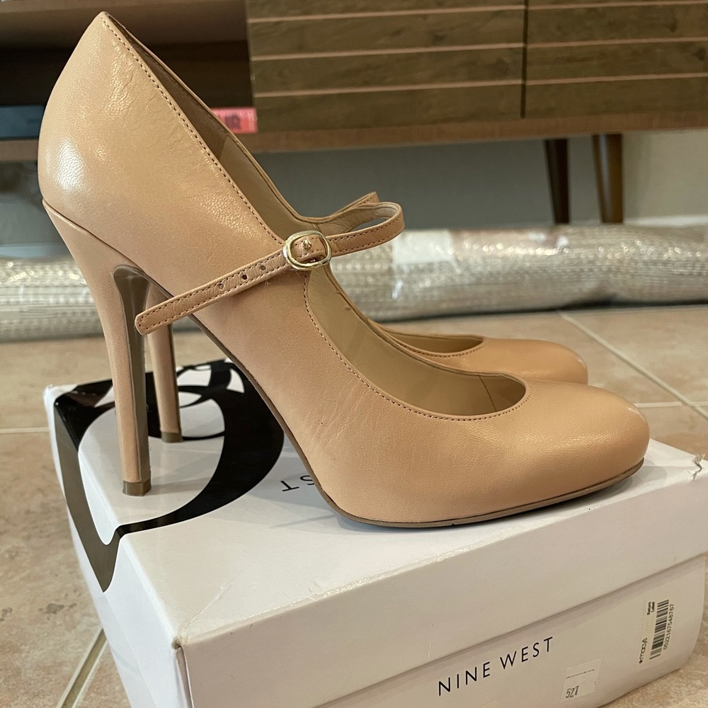 Nine West nude almond toe pump with strap